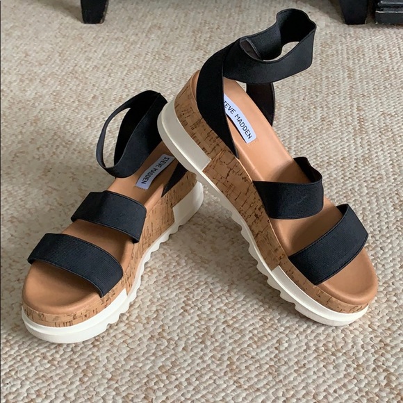 Steve Madden Shoes - Steve Madden Brandi platform wedge